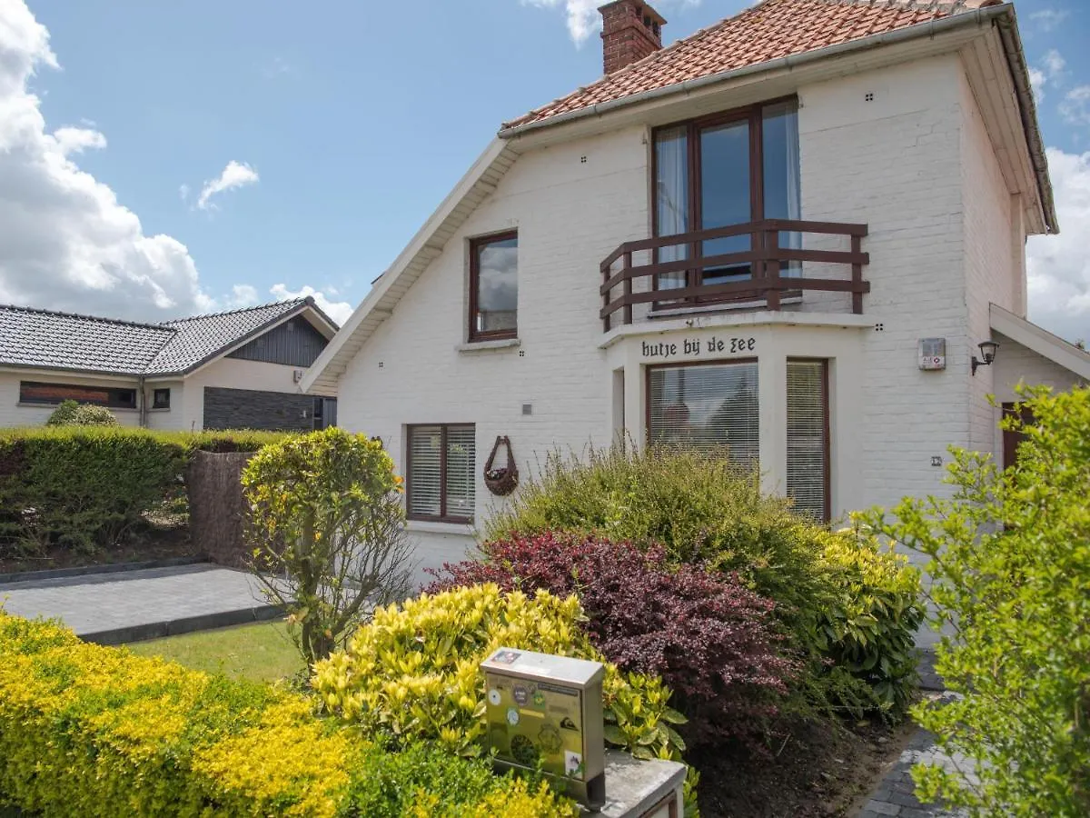 Villa Hutje Bij De Zee By Interhome Bredene