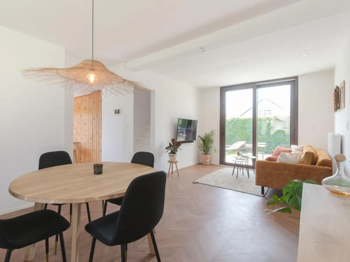 Villa Hutje Bij De Zee By Interhome 브레데네